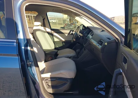 2020 Volkswagen Tiguan 2.0T Se/2.0T Se R-Line Black/2.0T Sel из США, поврежденный, VIN 3VV2B7AX0LM137367